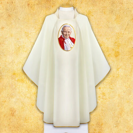 Embroidered chasuble "St. John Paul II"