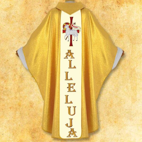 Embroidered chasuble "Risen Jesus"