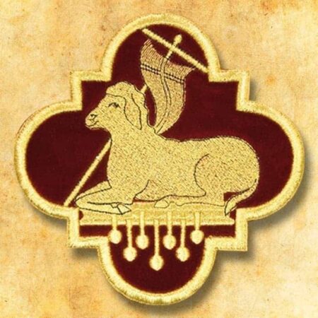 Embroidered appliqué on plush "Lamb"