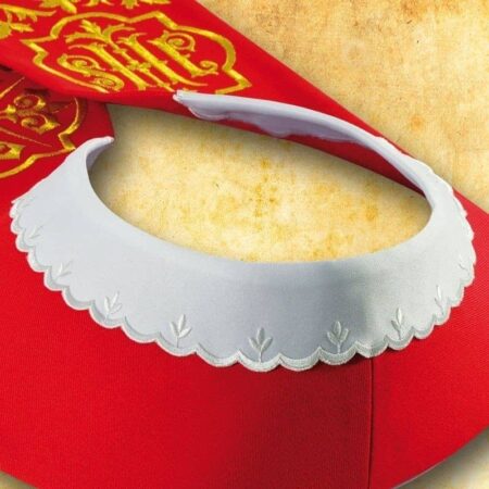 Replaceable embroidered collar for stoles