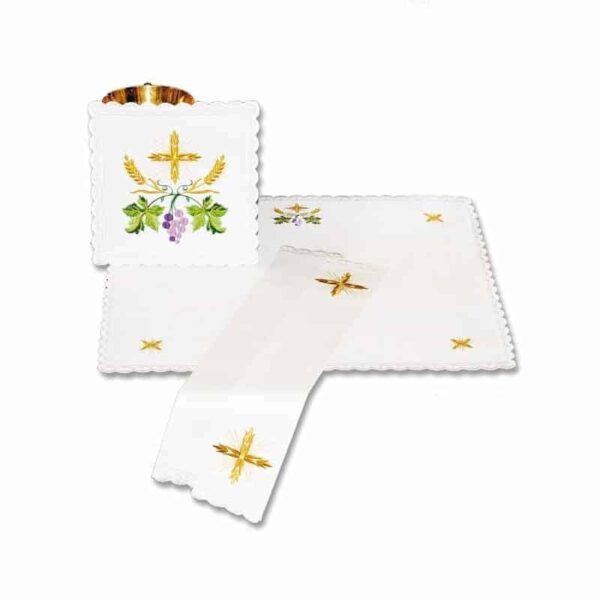 "Colorful Grapes" chalice linen