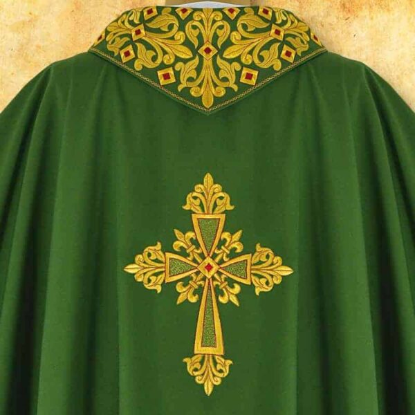 Embroidered chasuble "Rosette"