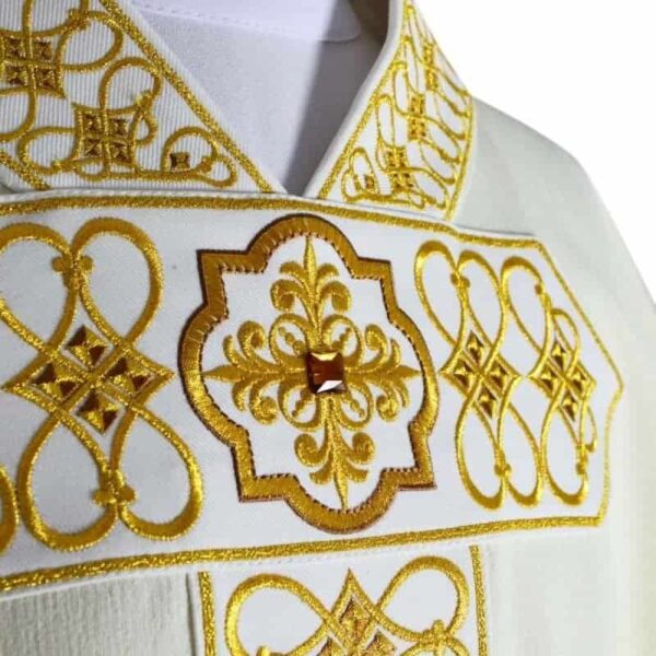 Embroidered chasuble "Renaissance"