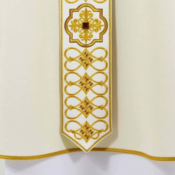 Embroidered chasuble "Renaissance"