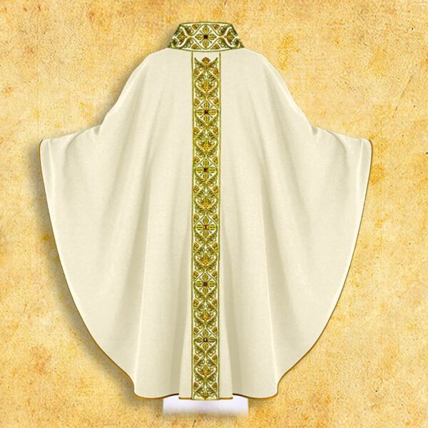 Embroidered chasuble "Cardinale"