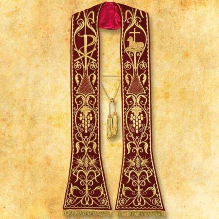Chasuble with embroidered plush belt "Lamb"
