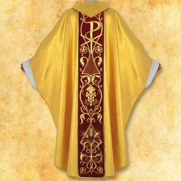 Chasuble with embroidered plush belt "Lamb"