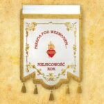 Embroidered banner with embroidered image
