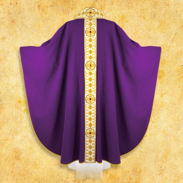 Embroidered chasuble "Renaissance"