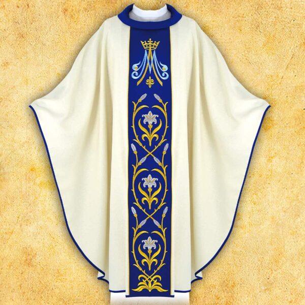 Ornat haftowany "Basilica" Embroidered chasuble "Basilica"