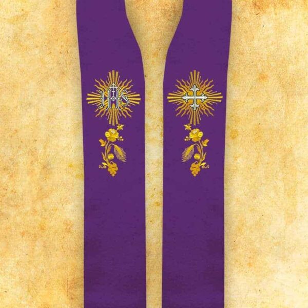 Embroidered chasuble "Dominium"