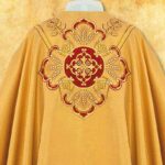 Embroidered chasuble "Vaticano"