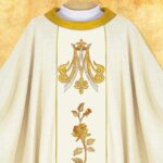 Embroidered chasuble "Santuario"