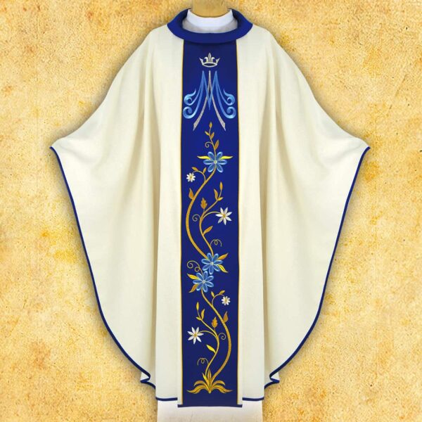 Embroidered chasuble "Basilica"