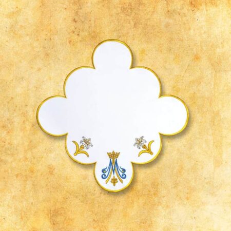 Embroidered napkin "Mary Royal" 32x32