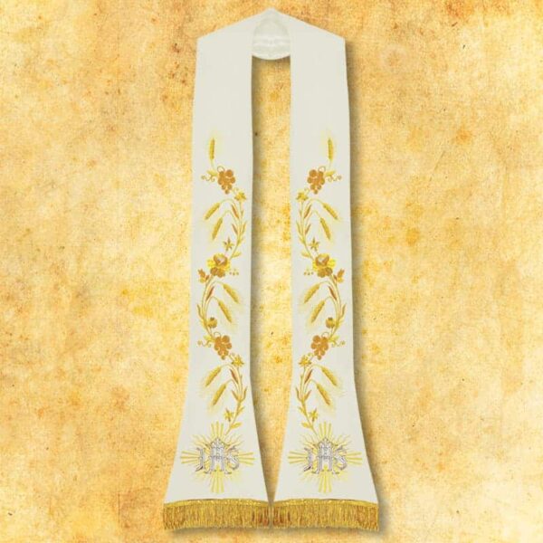 Embroidered cope "Dominium"