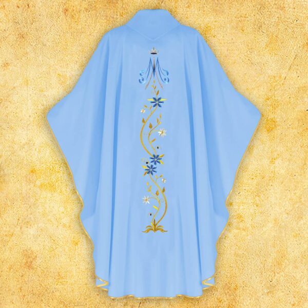 Embroidered chasuble "Maryjny"