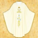 Embroidered chasuble "Maryjny"