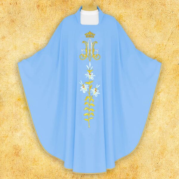 Embroidered chasuble "Maryjny"