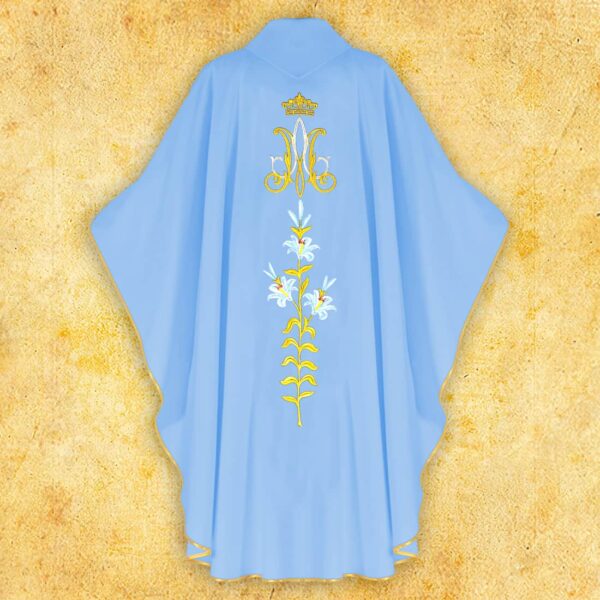 Embroidered chasuble "Maryjny"