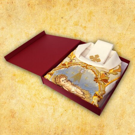 Gift Box for Chasubles (40 x 36 x 7 cm)