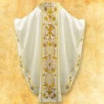 Embroidered chasuble "Sacramento"