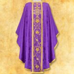 Embroidered chasuble "Massimo-Viola"