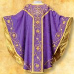 Embroidered chasuble "Massimo-Viola"