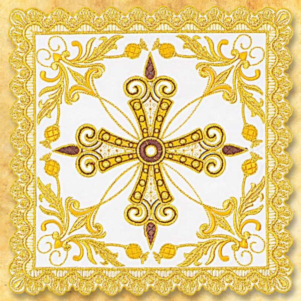 Palka bogato haftowana złotą nicią Richly embroidered with gold thread