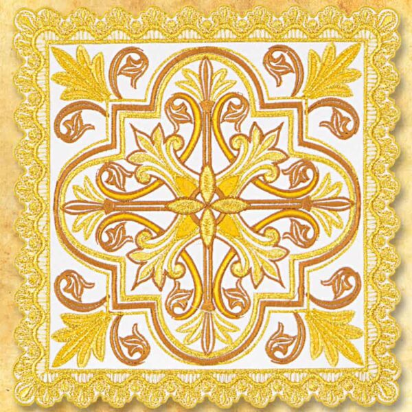 Palka bogato haftowana złotą nicią Richly embroidered with gold thread