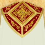 Embroidered chasuble "Brillante-Vino"