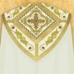 Embroidered chasuble "Brillante-Bianco"