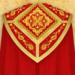 Embroidered chasuble "Brillante-Rosso"