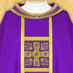 Embroidered chasuble "Brillante-Viola"