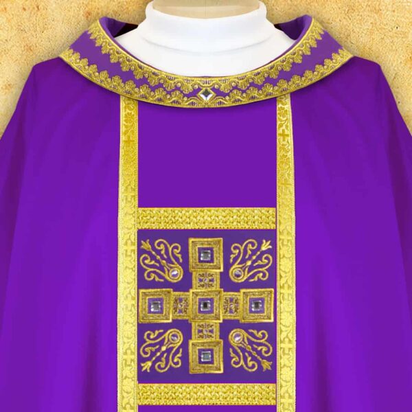 Embroidered chasuble "Brillante-Viola"