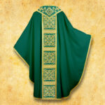 Embroidered chasuble "Brillante-Verde"