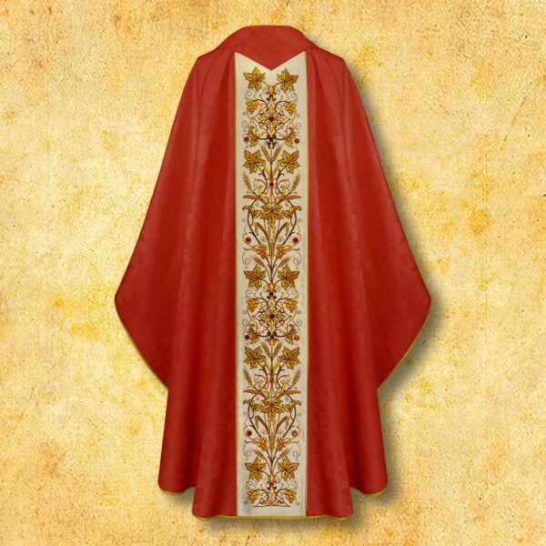 Embroidered chasuble "Figurato"