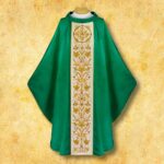 Embroidered chasuble "Figurato"