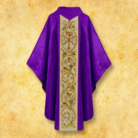 Embroidered chasuble "Christum"