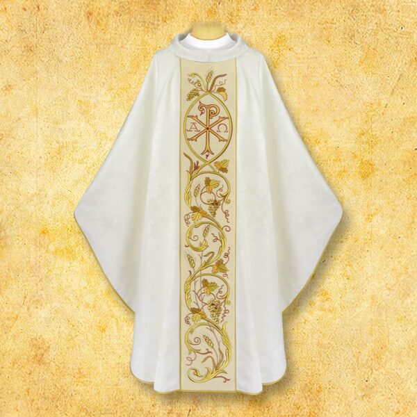 Embroidered chasuble "Christum"
