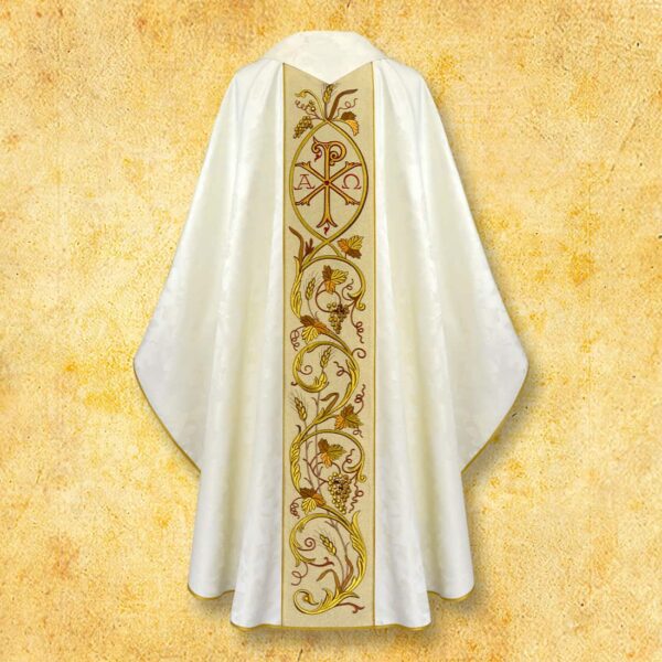Embroidered chasuble "Christum"