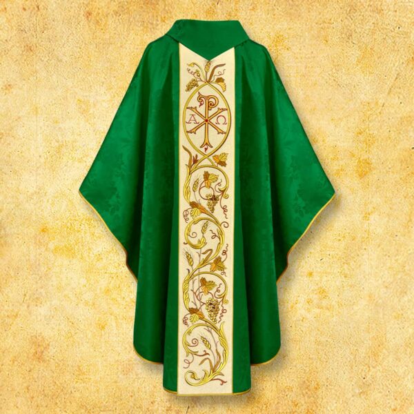 Embroidered chasuble "Christum"