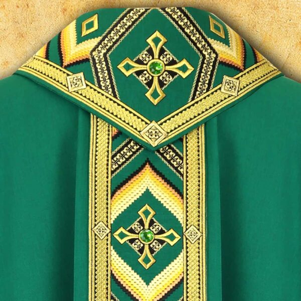 Embroidered chasuble "Moderno Carisma"