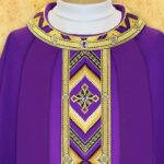 Embroidered chasuble "Moderno Carisma"