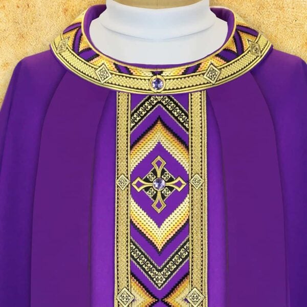 Embroidered chasuble "Moderno Carisma"