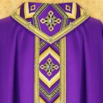 Embroidered chasuble "Moderno Carisma"