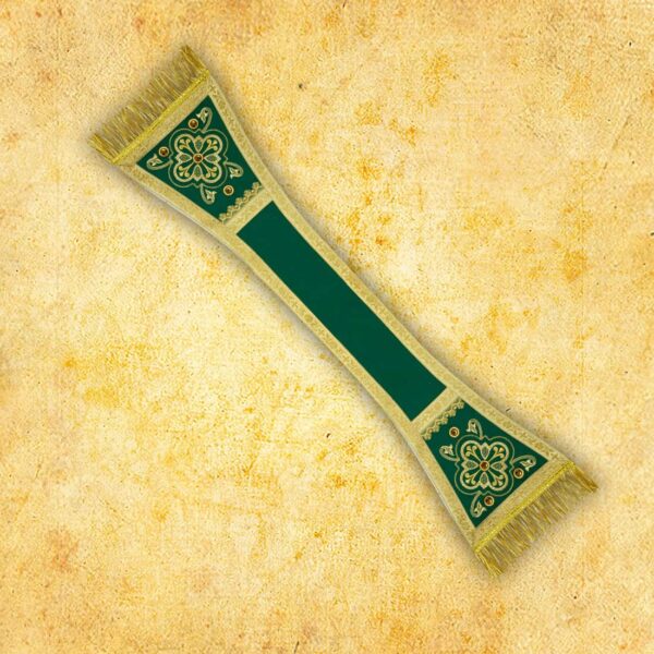 Ornat haftowany "Brillante-Verde" Embroidered chasuble "Brillante-Verde"