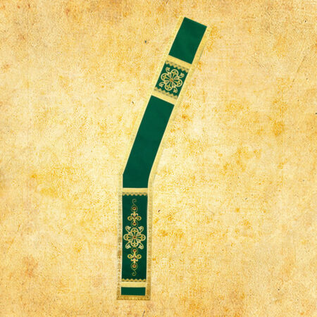Embroidered chasuble "Brillante-Verde"