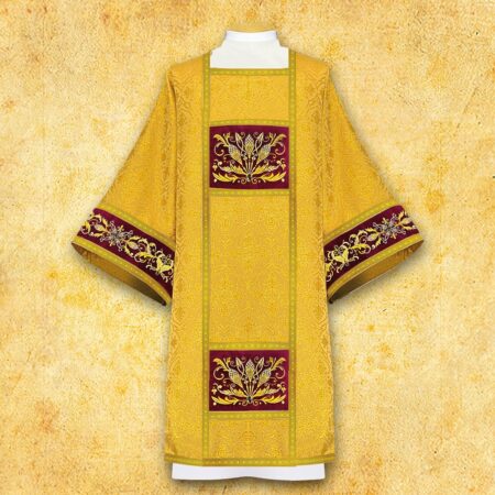 Embroidered chasuble "Maryjny"