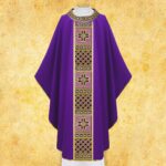 Embroidered chasuble "Maryjny"